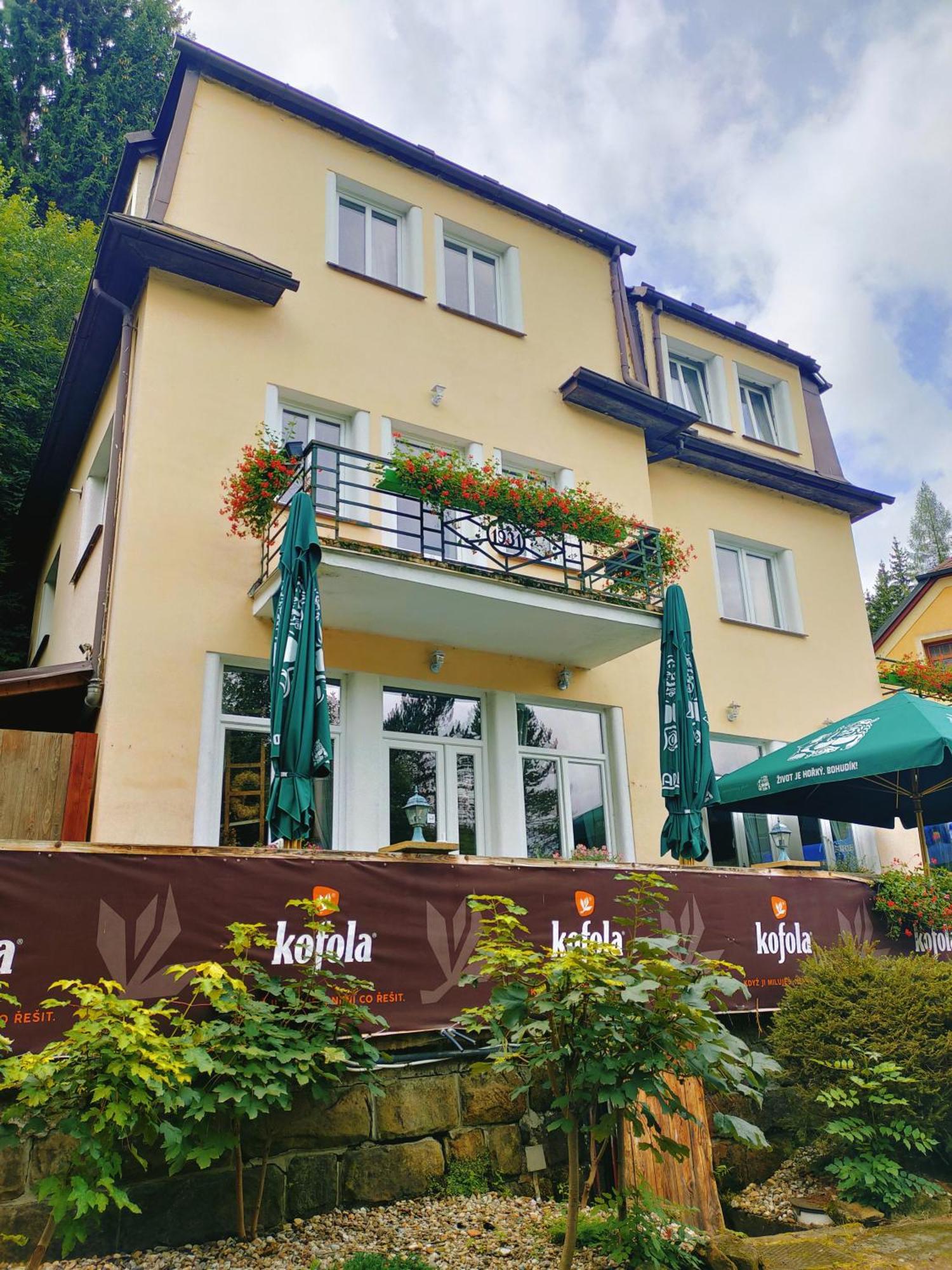 Penzion Severka Hotel Teplice nad Metují Exterior foto